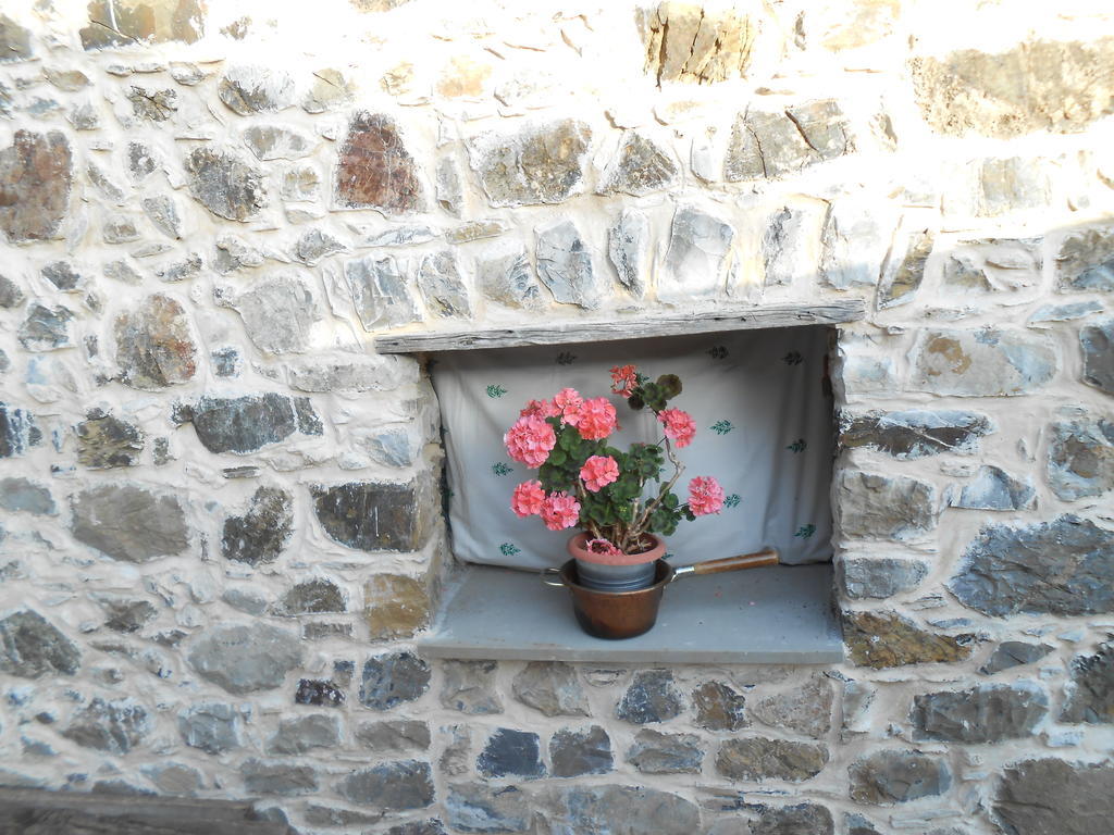 Azienda Agrituristica Risveglio Naturale Varese Ligure Dış mekan fotoğraf