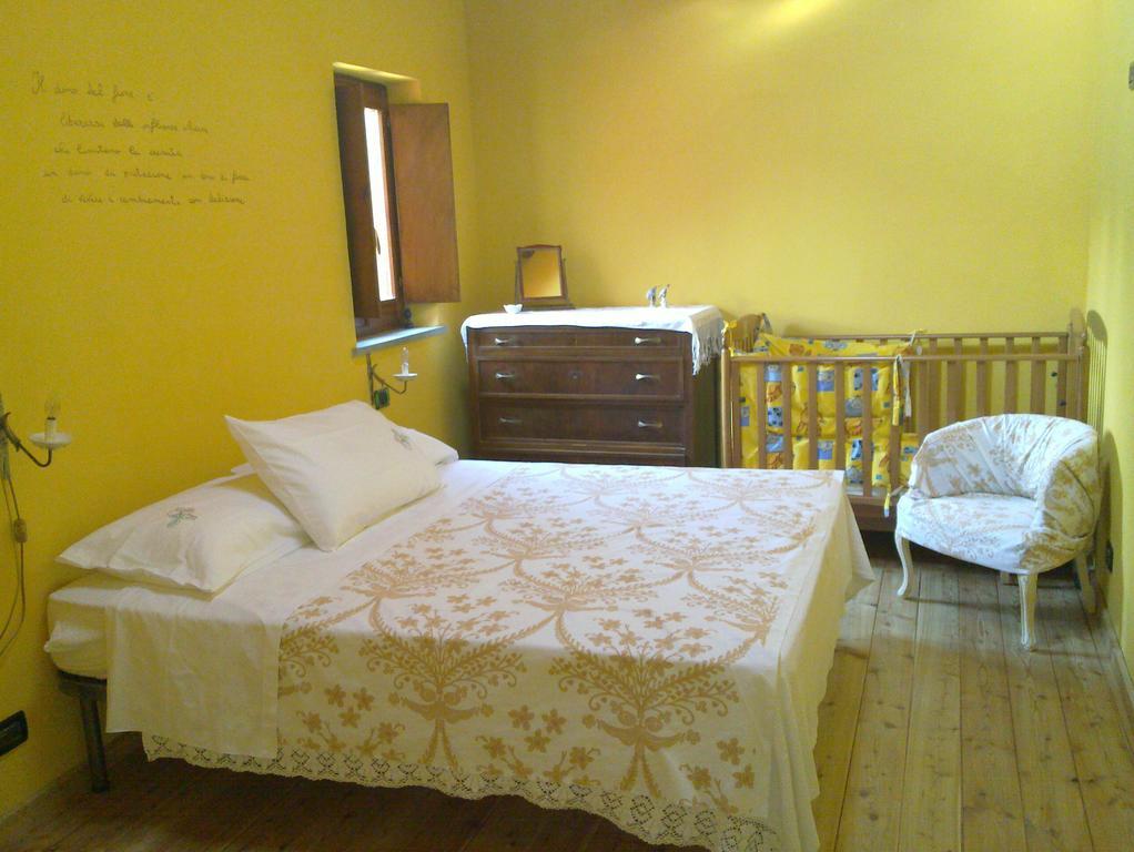 Azienda Agrituristica Risveglio Naturale Varese Ligure Oda fotoğraf