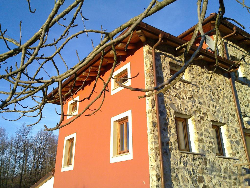 Azienda Agrituristica Risveglio Naturale Varese Ligure Dış mekan fotoğraf